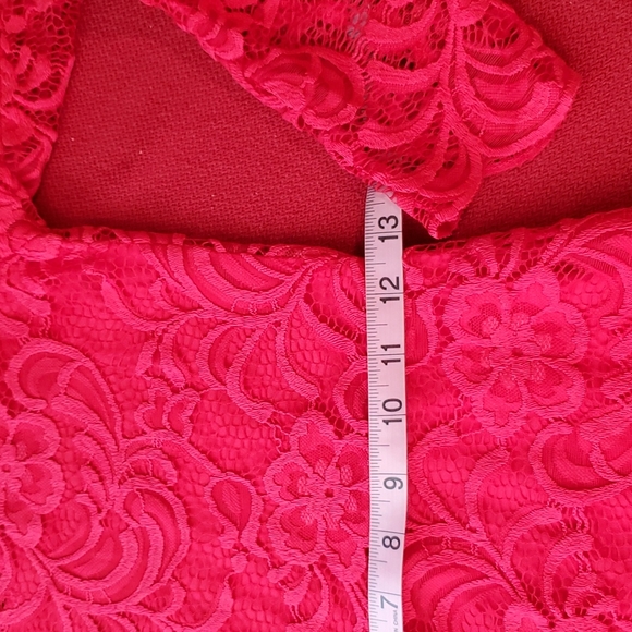 Red lace long sleeved dress lined size 0-2 Valentine's Day prom wedding - Picture 6 of 7